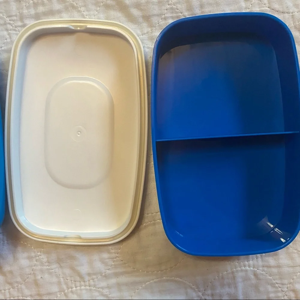 Tupperware - Picture 3 of 9